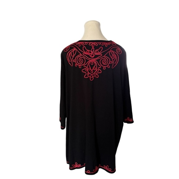 Holiday CATHERINES Black with Red Embroidered Design NWT Size 1X - Picture 3 of 9